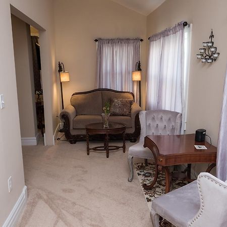 Dennison Street Inn, B & B Colonial Beach Extérieur photo