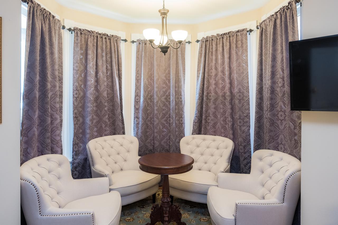 Dennison Street Inn, B & B Colonial Beach Extérieur photo