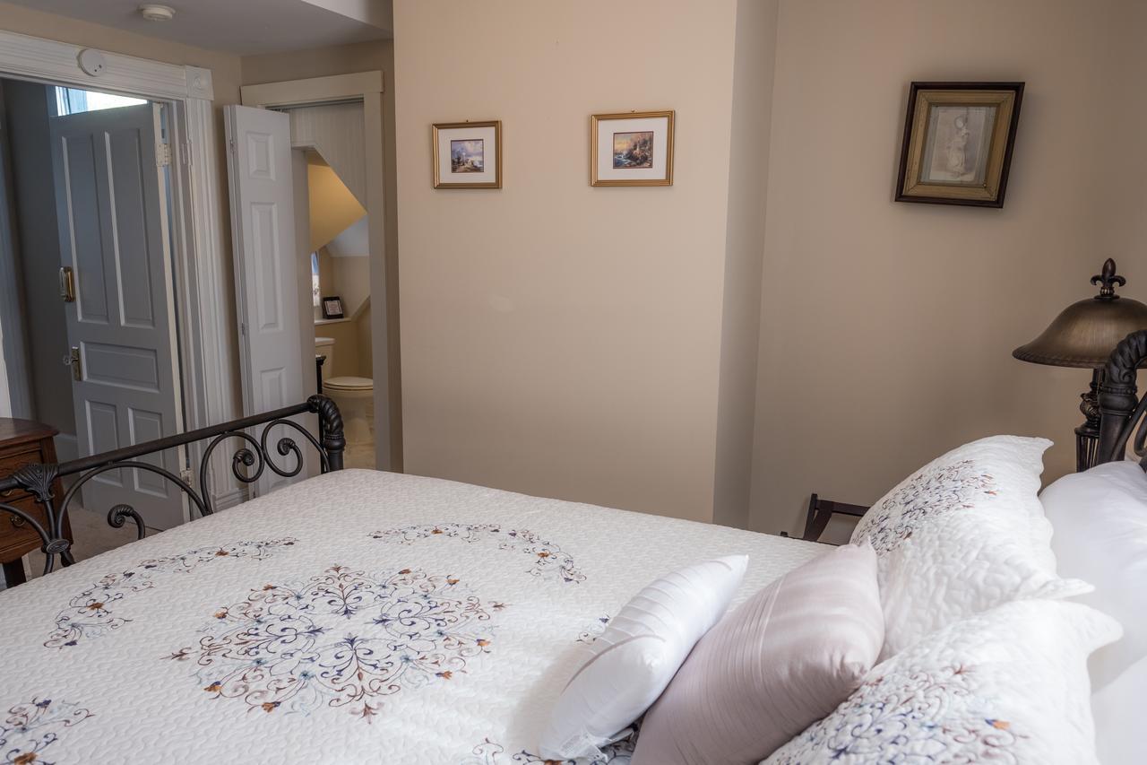 Dennison Street Inn, B & B Colonial Beach Extérieur photo
